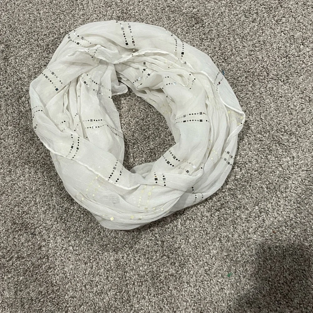 MAURICES White infinity scarf w/silver sparkly detail